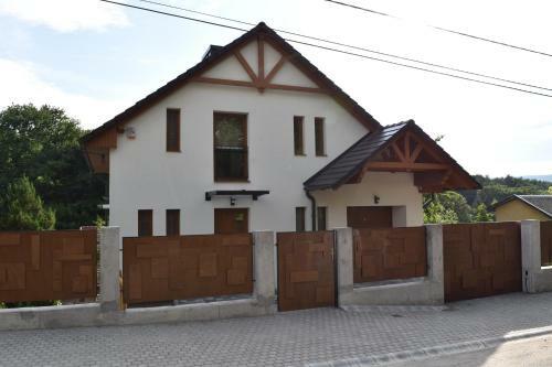 Feny? Apartman Miskolctapolca