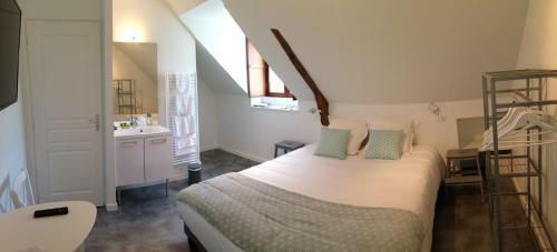 Posada Auberge Saint Hernin