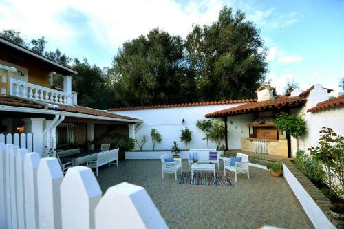 Liapades Cottage House