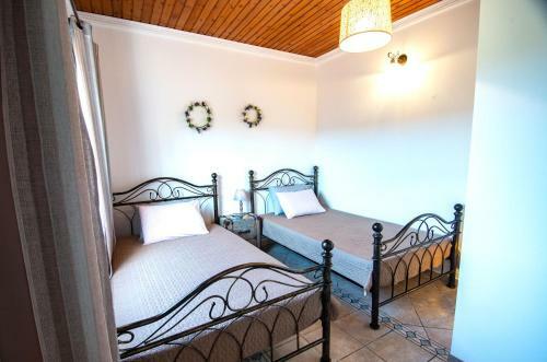Liapades Cottage House