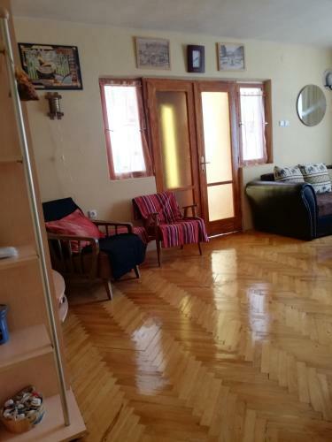 Erdei H�z