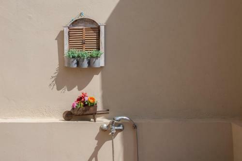 Evelia Apartment