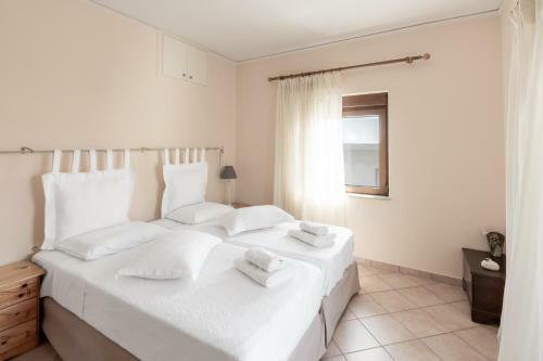 The Maisonette: Five Min From The Beach With View