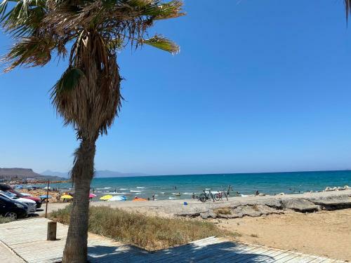 Sunny Villa By The Beach Gournes