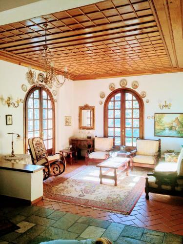 Zenios Dionysos - Traditional Villa