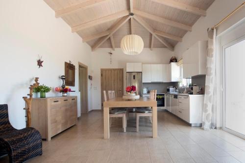Villa Sesi View