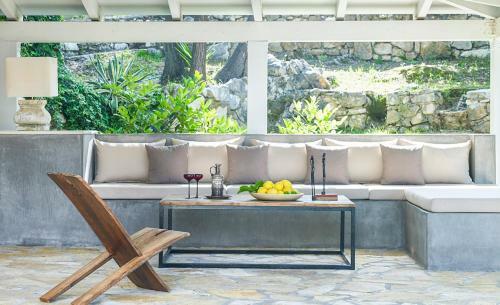 Villa Ioli- Beachfront Luxury Residence