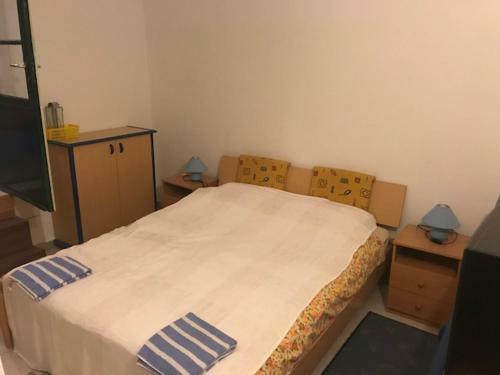 Apartamento �b�nyai P�th-lak