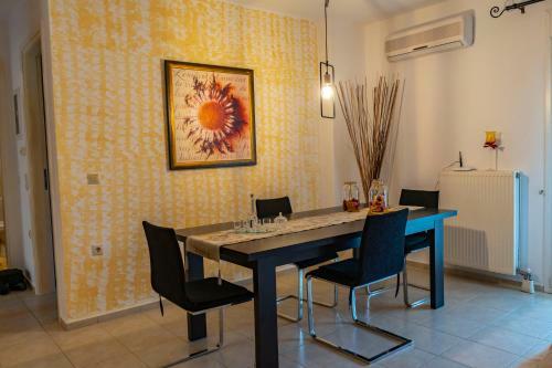 A Quiet Apartment Close To The Sea