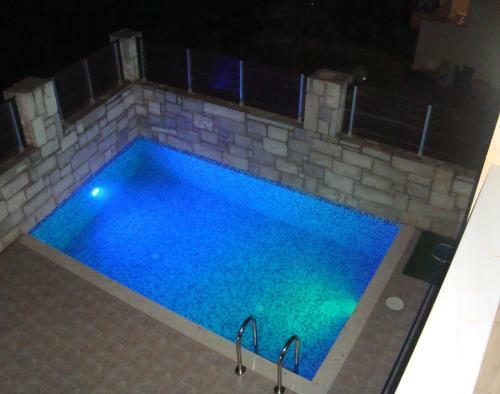 ?theeporto? Maisonette With Pool