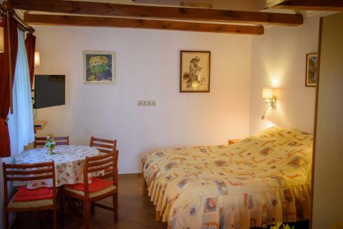 Apartamento Husz�r Vend�gh�z