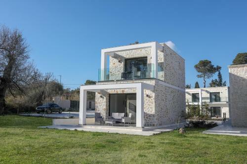 Ran's Luxury Villas & Suites In Corfu