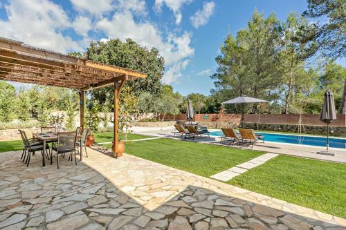 Filia Stone Villa