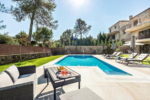 Filia Stone Villa