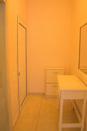 Lazaros Apartments