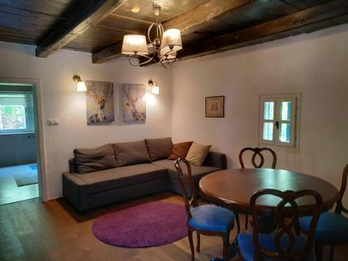Hostal ?ri Art Inn Vend�gh�z