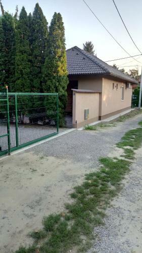 Golden Apartman