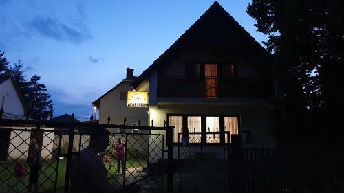 Crystal S�st� Apartman