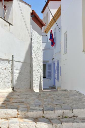 Arco I/ Downtown Rustic Apartment/4 Min From Port