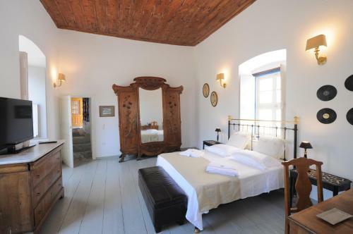 Rallou House Hydra