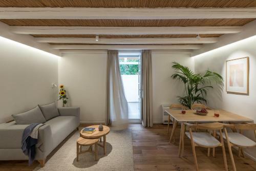 Nesea Boutique Apartments