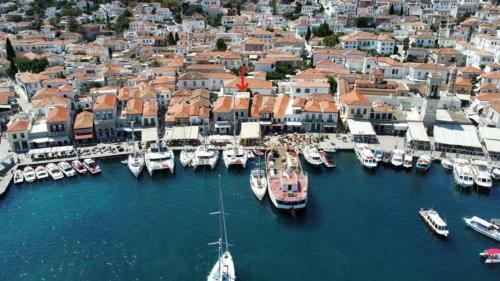 The Ydra View Apartments