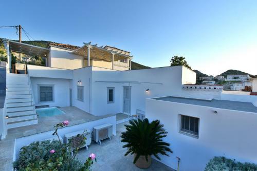 Villa Loukia
