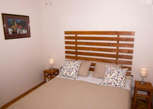 Trisi Apartment
