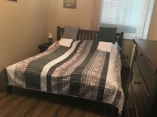 Szofi Apartman P�pa Fenyves U. 19.