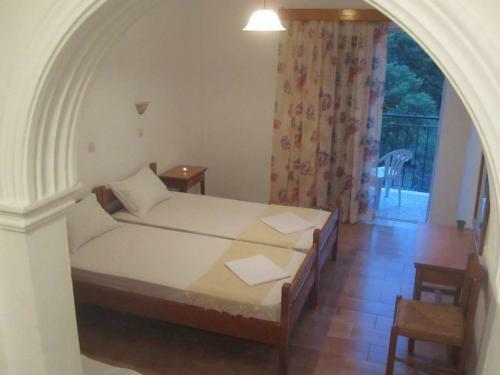 Anetta Studios & Apartments