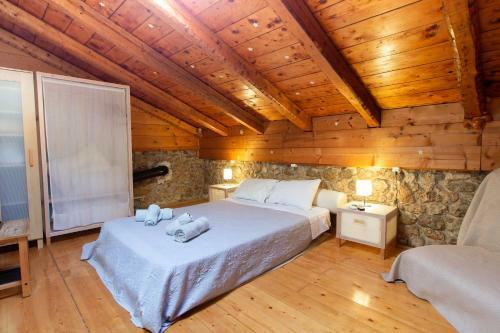 Seaview Stone Apartment In Ipsos Beach