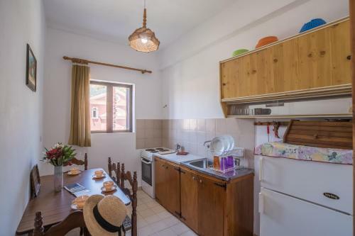 Tonia Apartments & Studios By Hotelius