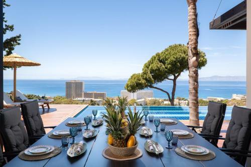 Villa Equinox