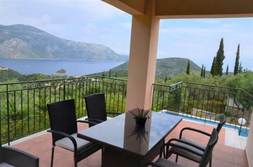 Ithaki Houses