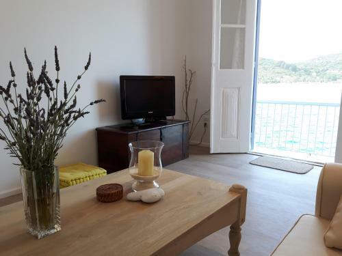 Cavos Seaside House