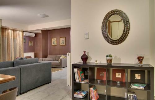Country Place Apartment With Mountains View