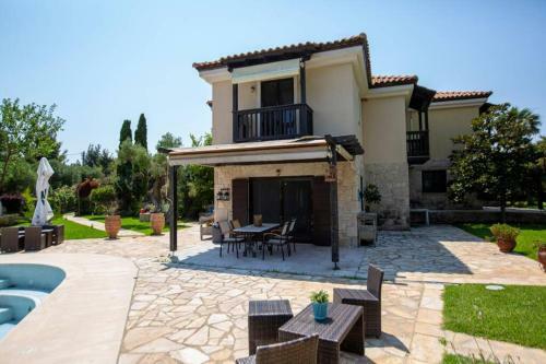 Eco Stone Villa With Private Pool, Jacuzzi And Bbq
