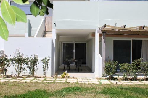 Kalamaki Plaza Apartments