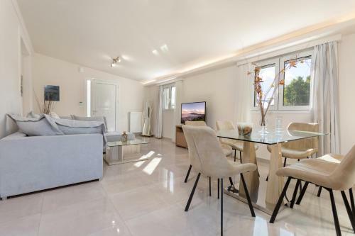 Michaelo Villa - Affordable Luxury!