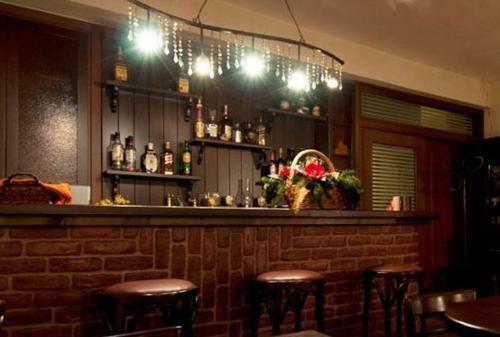Hostal Akrolimnia