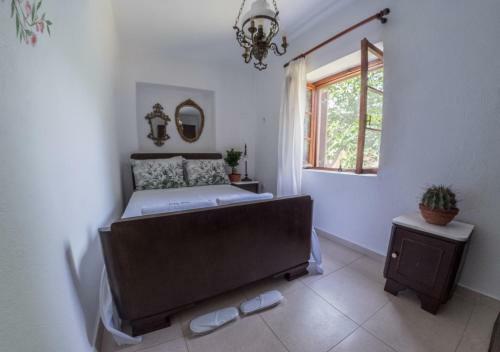 Santa Cruz Country Cottage