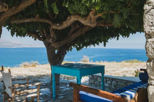Karavos View - An Artists' Hideaway Paradise