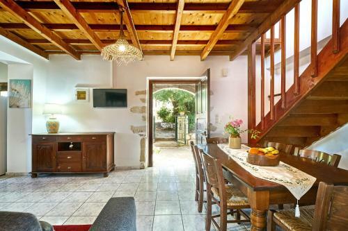 Villa Platanos Stone House