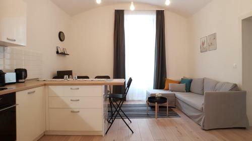 Piacsek Apartmanh�z