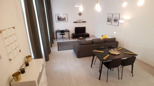 Piacsek Apartmanh�z