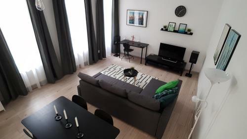 Piacsek Apartmanh�z