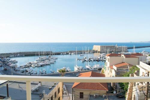 Seafront Apartment In City Center