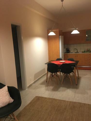 Central 2-bedroom Luxury Apartment