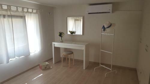 Erato Apartment