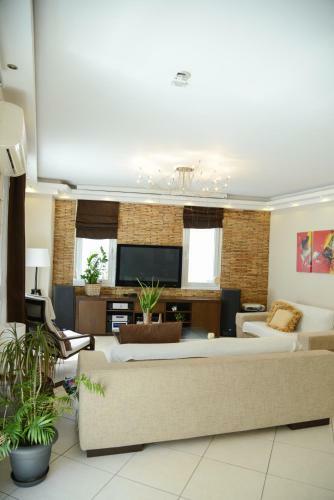 Luxury Modern Apartment 135m2